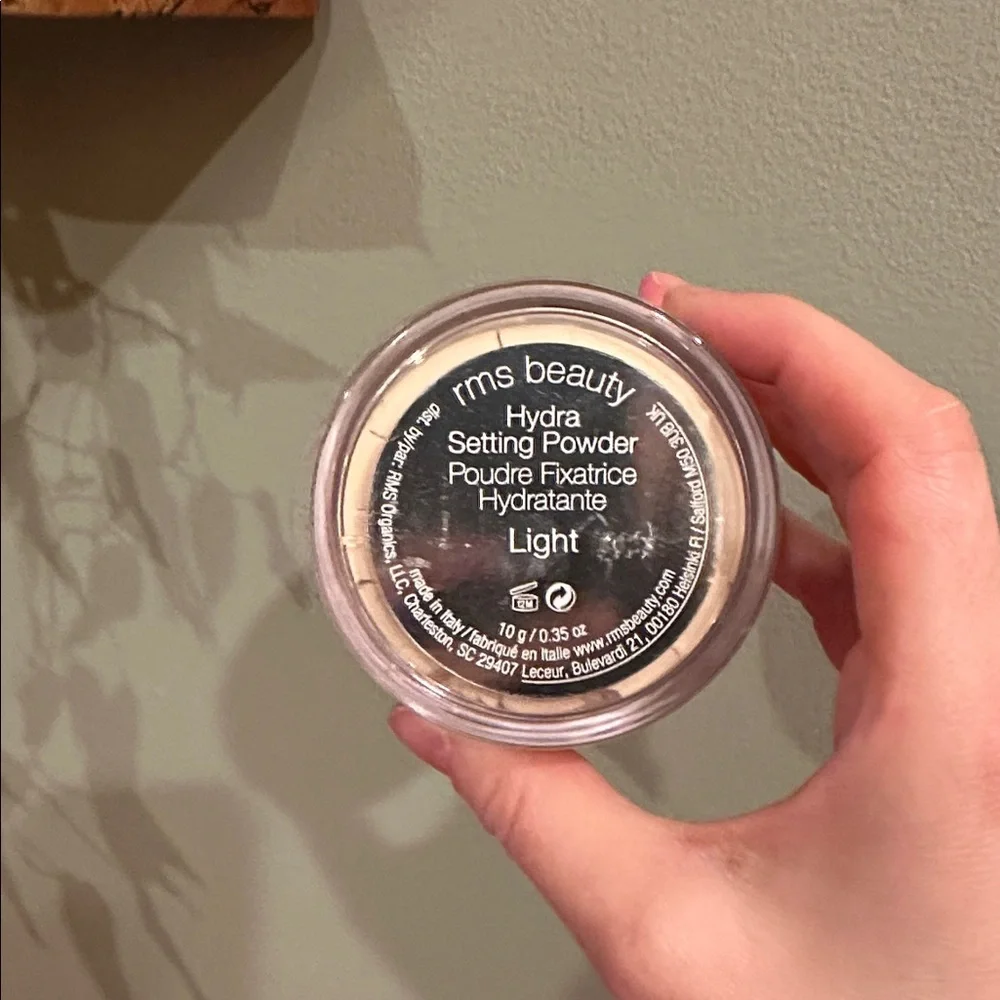 NEW ✨ RMS Beauty Cream Setting Powder - Picture 3 of 5
